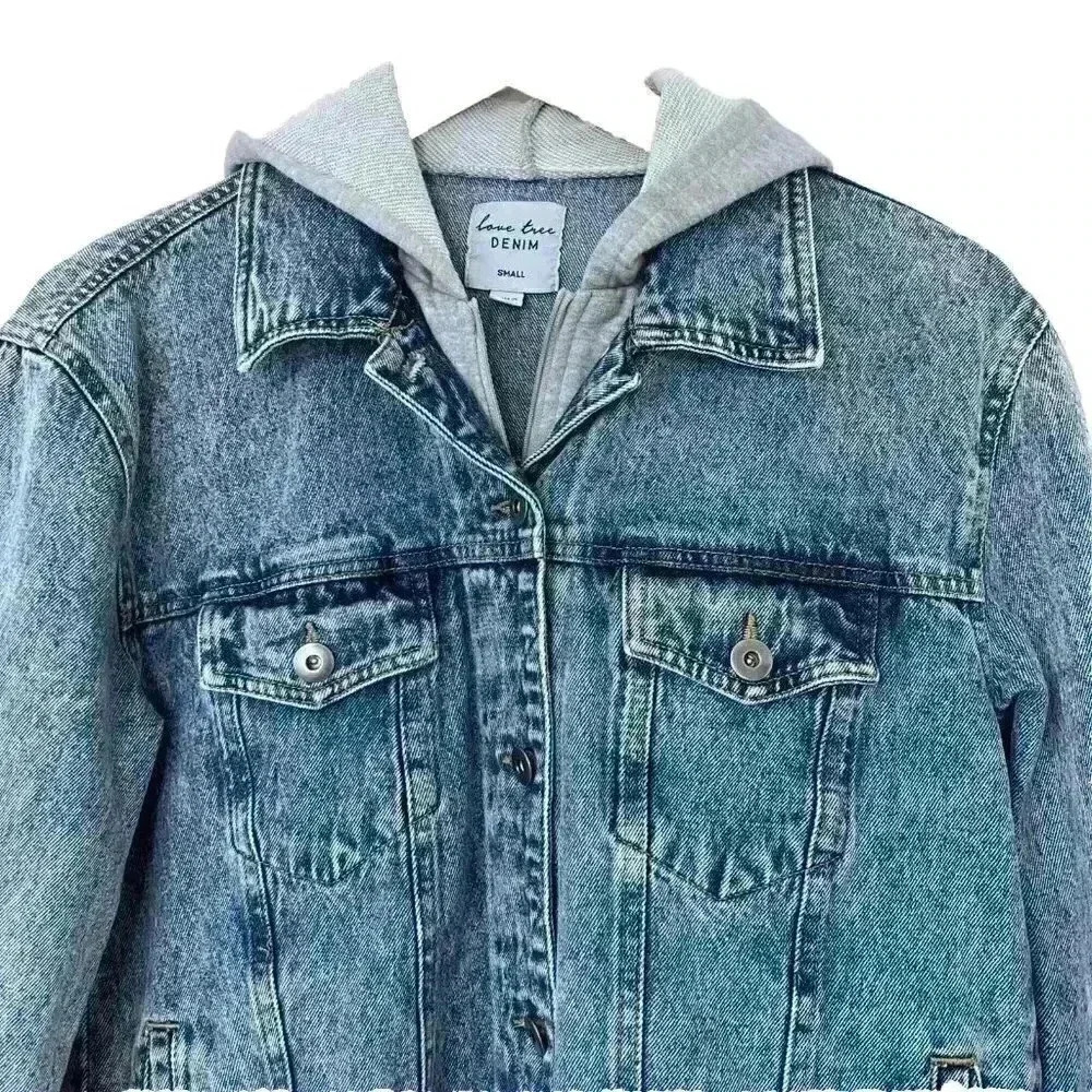 Love Tree Denim Jean Jacket Hoodie Button Medium Wash Womens Size Small - Picture 2 of 6